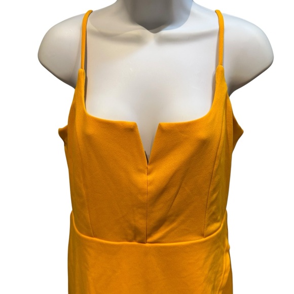 Lulus Cheers to Chic Light Orange Notched Sleeveless Skort Romper Large New - Picture 7 of 15